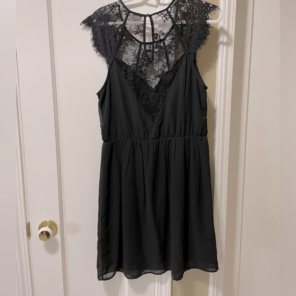 Vero Moda Black Dress - Picture 3 of 5